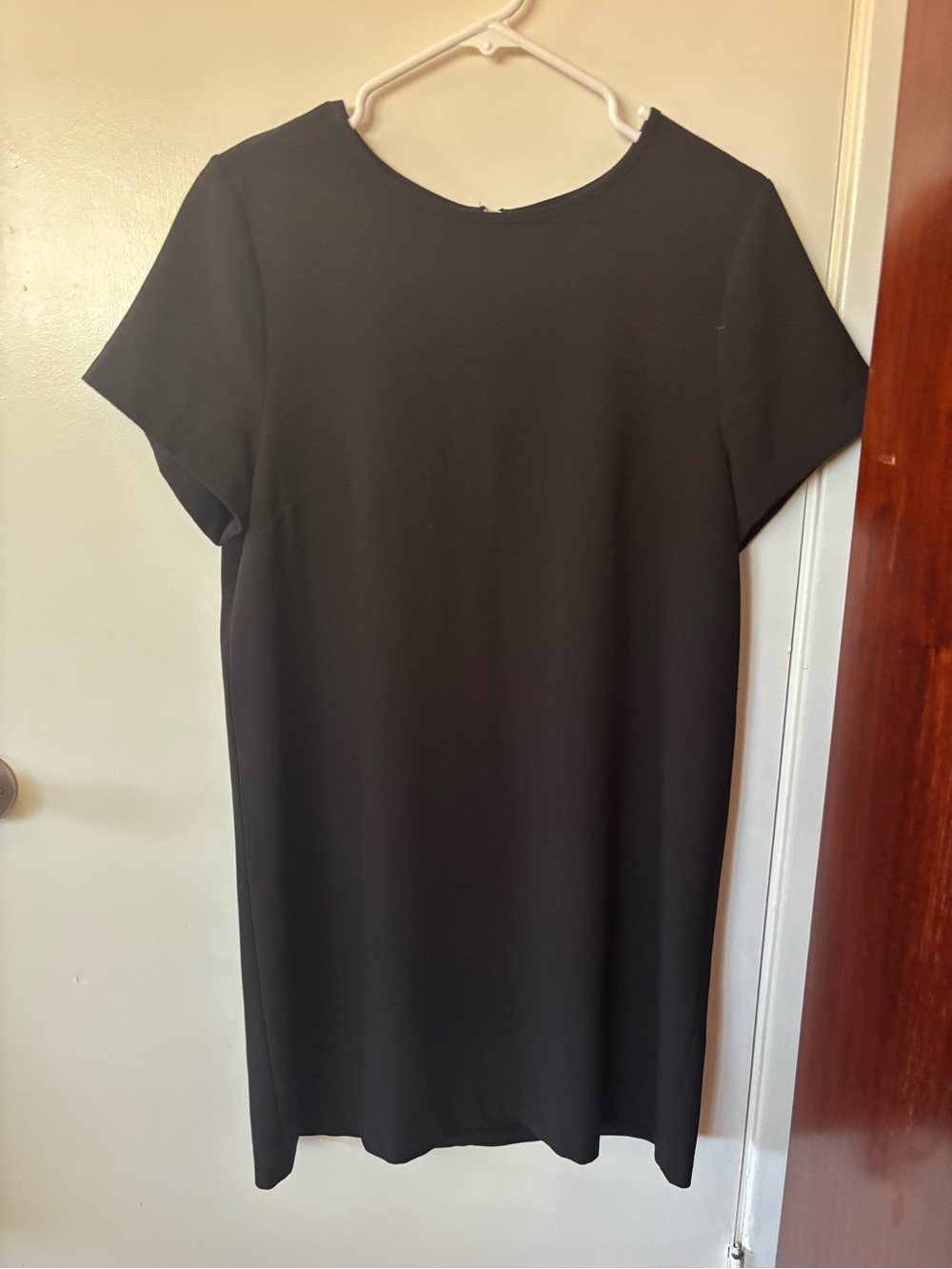 Nordstrom Felicity and Coco Black Shift Dress - Women
